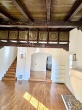 616 N Orange Dr, Unit 616 in Los Angeles, CA - Building Photo - Building Photo