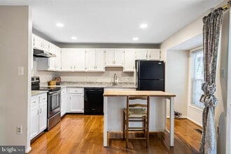 3032 Braxton Wood Ct in Fairfax, VA - Building Photo - Building Photo