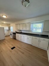 897 Exeter Rd in Columbus, OH - Building Photo - Building Photo