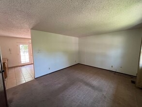 421 E Maher Dr in Pueblo West, CO - Building Photo - Building Photo