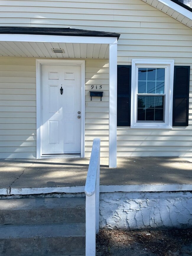property at 915 Edgerton St