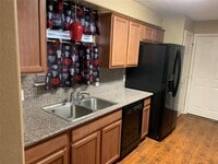 8230 Colonial Ln photo'