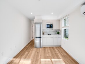 1345-1346 Seward St in Los Angeles, CA - Building Photo - Building Photo