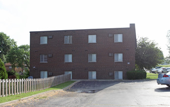 Midway Apartments in Cincinnati, OH - Building Photo - Building Photo