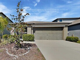 2238 Jungle Dr in Ruskin, FL - Building Photo