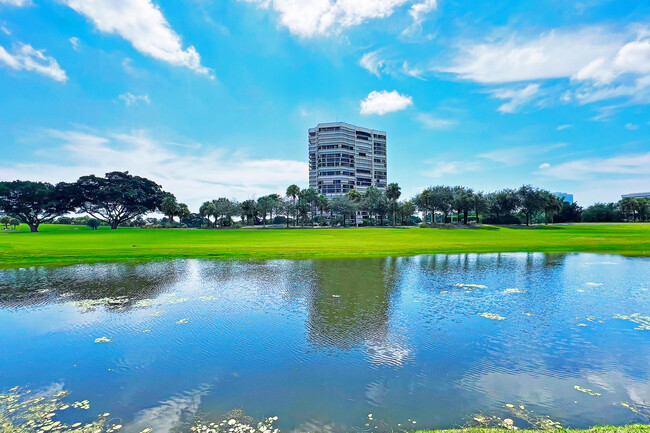 1924 Presidential Way in West Palm Beach, FL - Building Photo - Building Photo