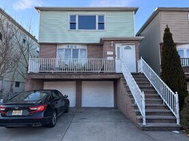 503 Avenue C, Unit 2nd fl in Bayonne, NJ - Building Photo
