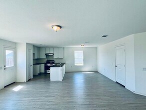 10135 Ana Hts in San Antonio, TX - Building Photo - Building Photo