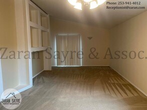 1105 E 53rd St in Tacoma, WA - Building Photo - Building Photo