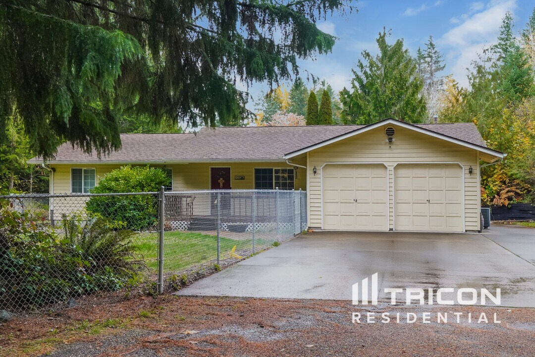 11221 197th Ave E in Sumner, WA - Foto de edificio