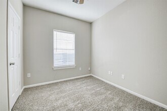 7315 Palestine St in Houston, TX - Building Photo - Building Photo