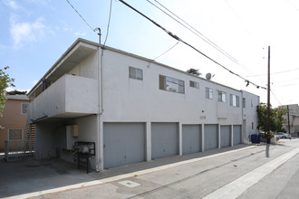 1319 Idaho Ave in Santa Monica, CA - Building Photo - Building Photo