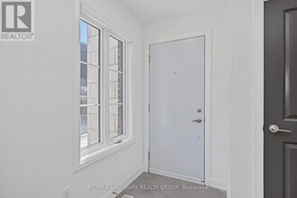 100 Casita Private in Ottawa, ON - Building Photo - Building Photo