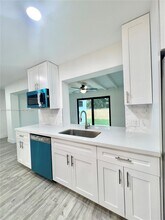 641 NE 2nd St in Dania Beach, FL - Building Photo - Building Photo