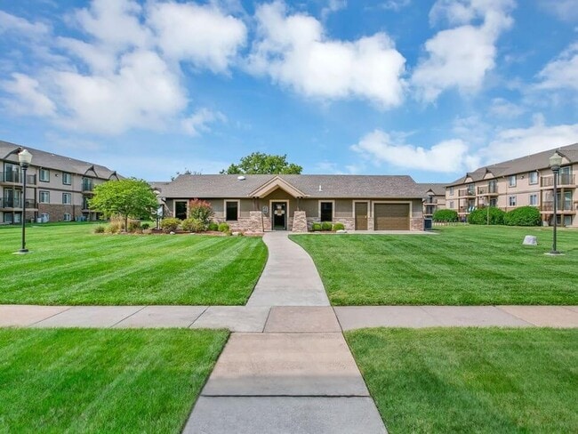 Morgans Landing Apartments in Wichita, KS - Foto de edificio - Building Photo