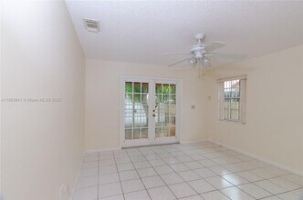 3373 SW 28th Terrace in Miami, FL - Building Photo - Building Photo