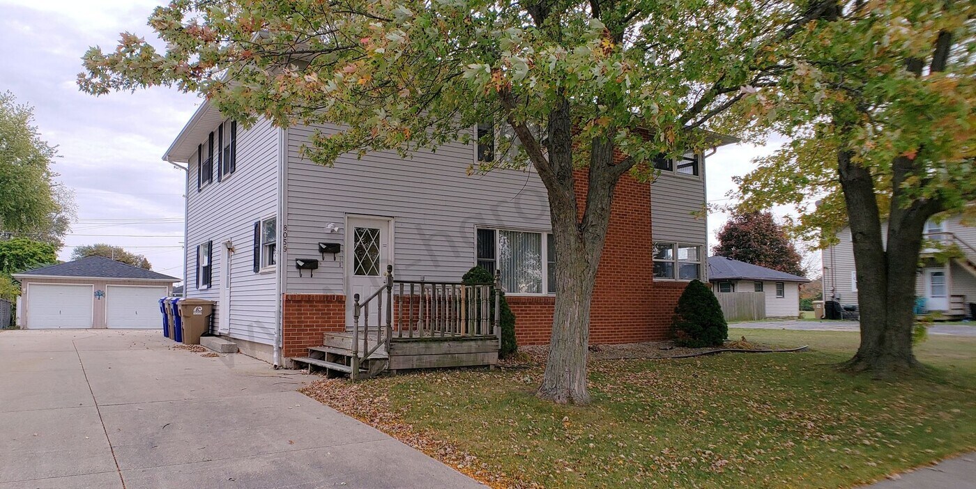 8059 27th Ave in Kenosha, WI - Building Photo