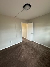 25 W 73rd Ave in Merrillville, IN - Building Photo - Building Photo