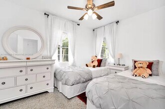 5515 Spruce Ave in West Palm Beach, FL - Building Photo - Building Photo