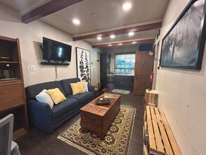 23253 WA-534 in Mount Vernon, WA - Building Photo - Building Photo