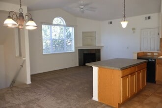 1921 Grays Peak Dr in Loveland, CO - Building Photo - Building Photo
