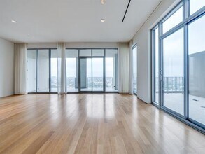 1717 Arts Plaza in Dallas, TX - Building Photo - Building Photo