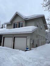 741 S Bettina Way in Wasilla, AK - Building Photo - Building Photo