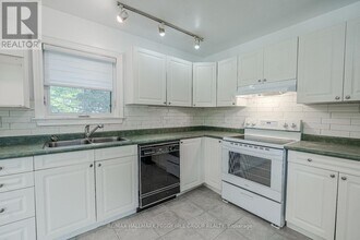 1 Kenwell Ct in Wasaga Beach, ON - Building Photo - Building Photo