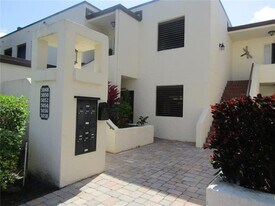 5056 Marsh Field Rd in Sarasota, FL - Building Photo