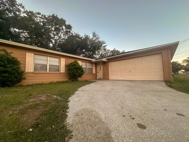 584 Fordham Ave in Altamonte Springs, FL - Building Photo - Building Photo