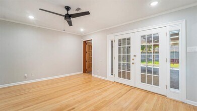 4537 Sanford Rd in Houston, TX - Foto de edificio - Building Photo