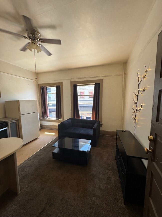 property at 1717 W Burnside St