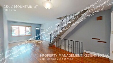 1002 Mountain St in Philadelphia, PA - Building Photo - Building Photo