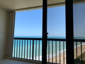 9500 S Ocean Dr, Unit 1507 in Jensen Beach, FL - Foto de edificio - Building Photo