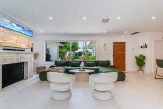 616 NE 16th Terrace, Unit SI FL1-ID1475652P in Fort Lauderdale, FL - Building Photo - Building Photo