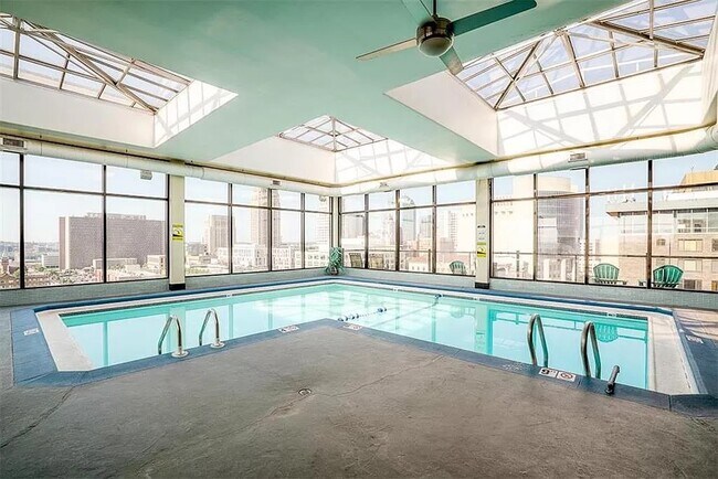 700 E 8th St, Unit 7L in Kansas City, MO - Building Photo - Building Photo