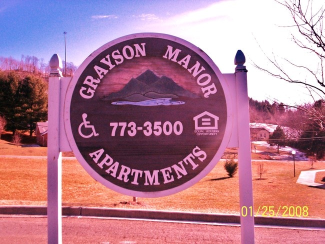 Grayson Manor in Independence, VA - Building Photo - Building Photo