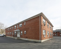 25-27 Peninsula Blvd in Hempstead, NY - Foto de edificio - Building Photo