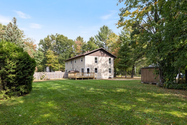 250 Grey Birch Dr, Unit 250 Grey Birch Drive in Colchester, VT - Building Photo - Building Photo