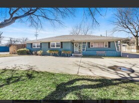 3228 S Travis St in Amarillo, TX - Building Photo