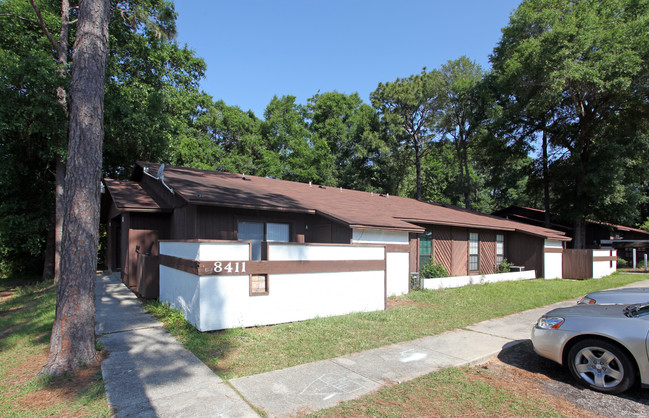 8411 Country Walk Dr in Pensacola, FL - Building Photo - Building Photo