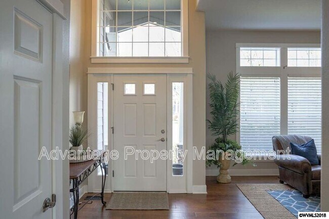 3525 SE Shoreline Dr in Corvallis, OR - Building Photo - Building Photo