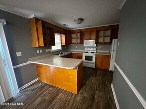 2152 Flagstone Ct in Greenville, NC - Foto de edificio - Building Photo