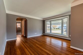 629 N Vermont Ave in Royal Oak, MI - Building Photo - Building Photo