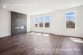 19951 Lavender Dust Sq in Ashburn, VA - Building Photo - Building Photo