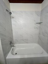 4057 Woodfox St in Houston, TX - Building Photo