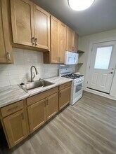 26 N Butler St, Unit #2 in Madison, WI - Foto de edificio - Building Photo