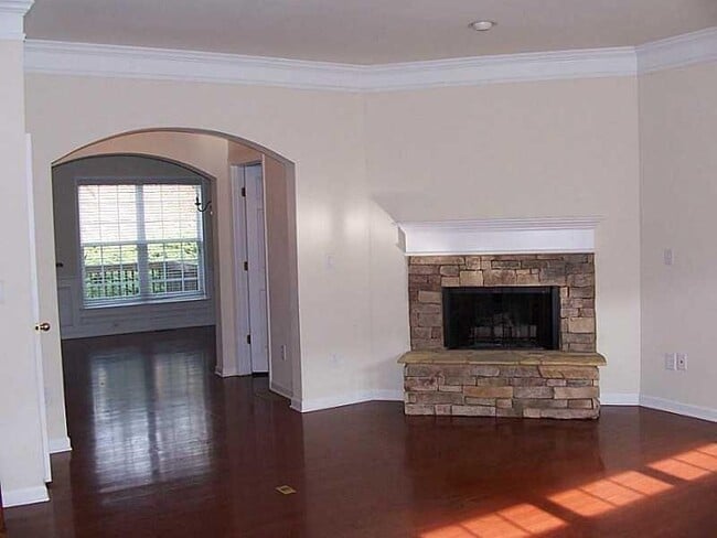 11040 Brunson Dr in Duluth, GA - Building Photo - Building Photo
