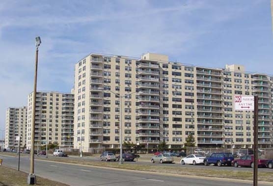 Surfside Park Apartments in Far Rockaway, NY - Building Photo - Building Photo