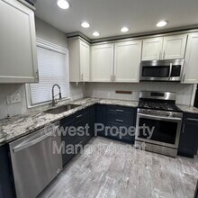 1532 Sylvan Ave SE in Grand Rapids, MI - Building Photo - Building Photo